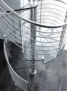 Образец ограждения лестницы из нержавеющей стали Пример ограждения лестницы из нержавеющей стали